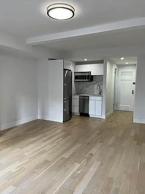 Rented by Palladium Property Group | media 13