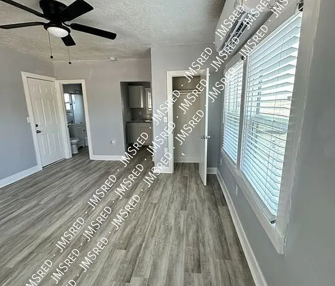 209 N 16th Ave #4 — Photo 9