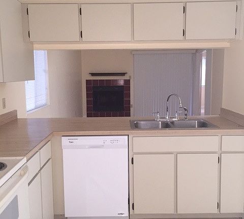 3rd image of 748 Golden Sunshine Cir