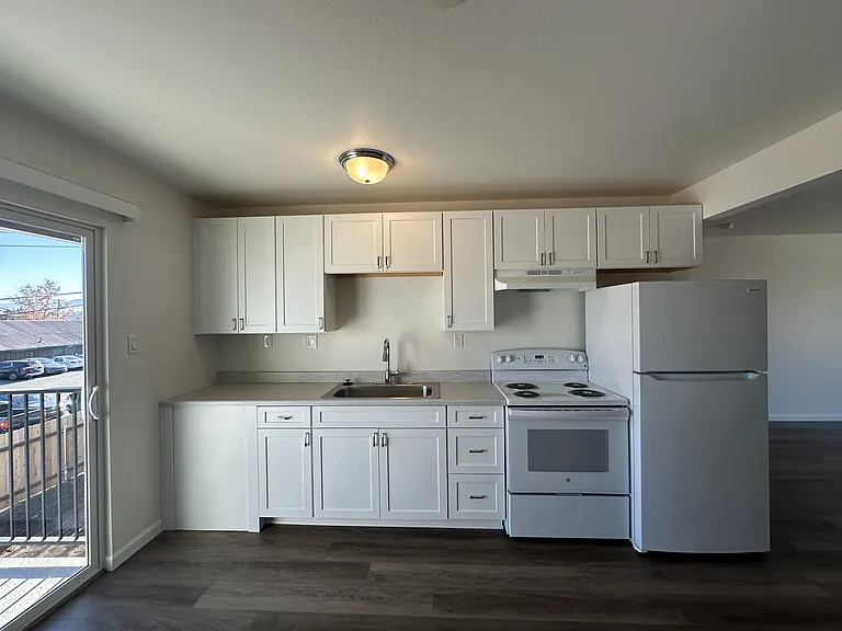 2380 Orange Ln — Photo 7