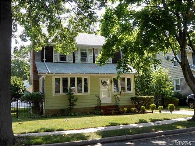 1st image of 1867 Browning St