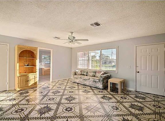 4th image of 366 S Wimbrow Dr