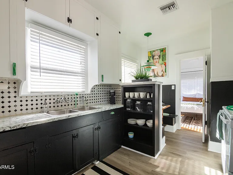 1433 E Osborn Rd — Photo 13