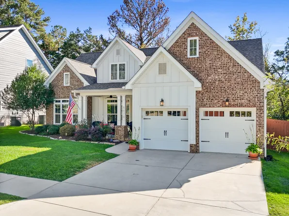 8676 Mason Gate Ln, Chattanooga, TN 37421