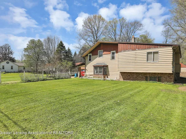 5440 Hughes Rd, Lansing, MI 48911