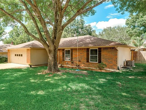 4th image of 906 Casa Linda Dr