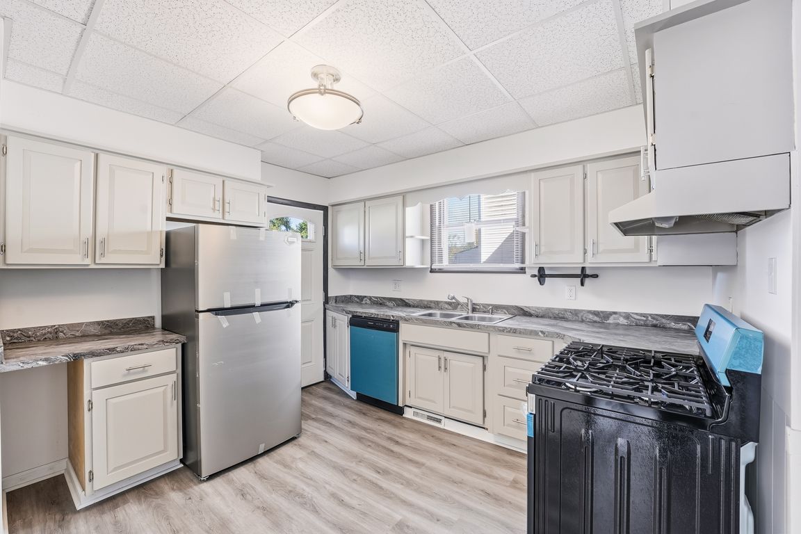 next background image