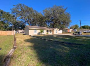 11585 SE 129th Ln, Ocklawaha, FL 32179