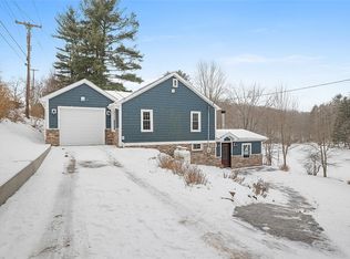 204 Magill Rd, Zelienople, PA 16063