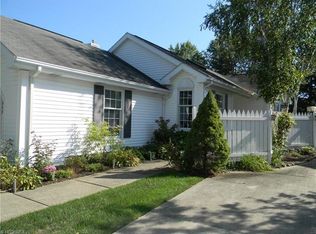 649 Fairfield Ln, Aurora, OH 44202