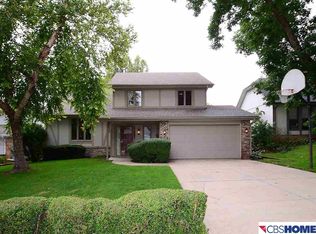 15582 Walnut Cir, Omaha, NE 68144