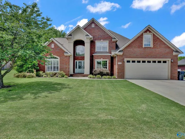 180 Derby Dr, Decatur, AL 35603