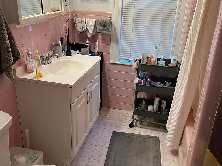 195 College Ave #1 — Photo 10