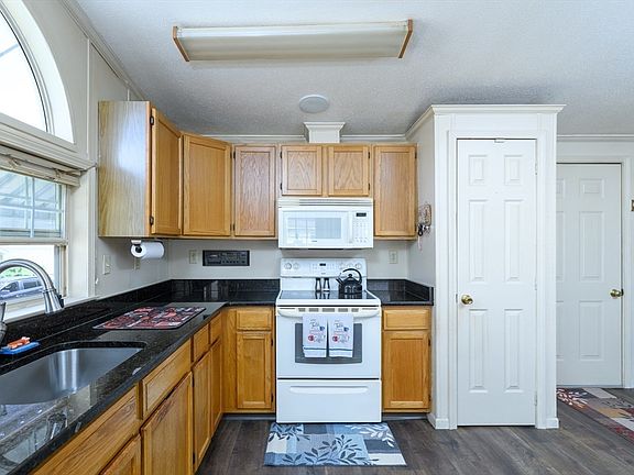 4th image of 47 Washington St Lot 55
