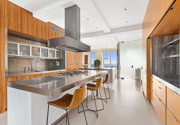 4th image of 75 Livingston St APT 29A