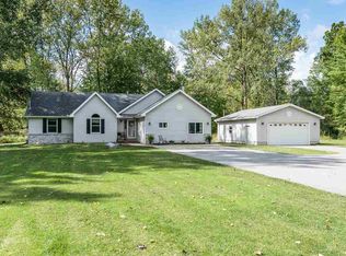 858 S Badour Rd, Midland, MI 48640