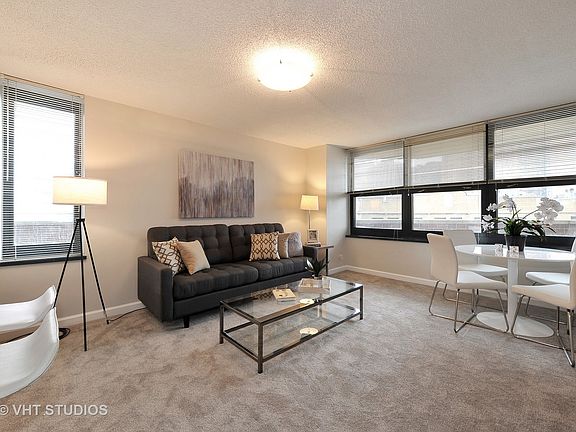 5th image of 3660 N Lake Shore Dr APT 406