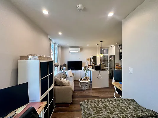 Rented by MADEHOME | media 6