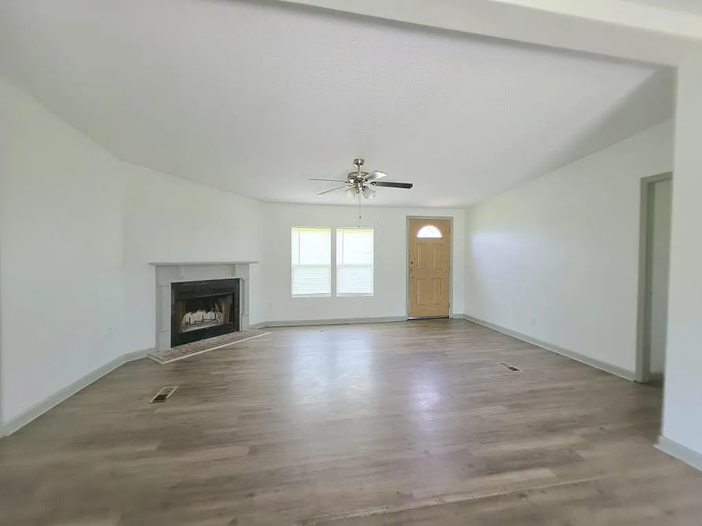 220 County Road 145 — Photo 3