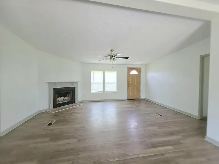 220 County Road 145 — Photo 3