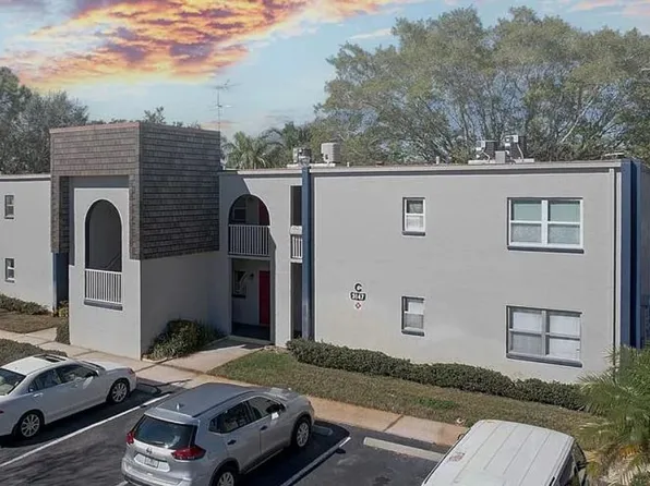 3147 29th Ave N APT 105, Saint Petersburg, FL 33713