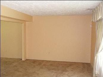 3rd image of 9704 Cedarhollow Ln