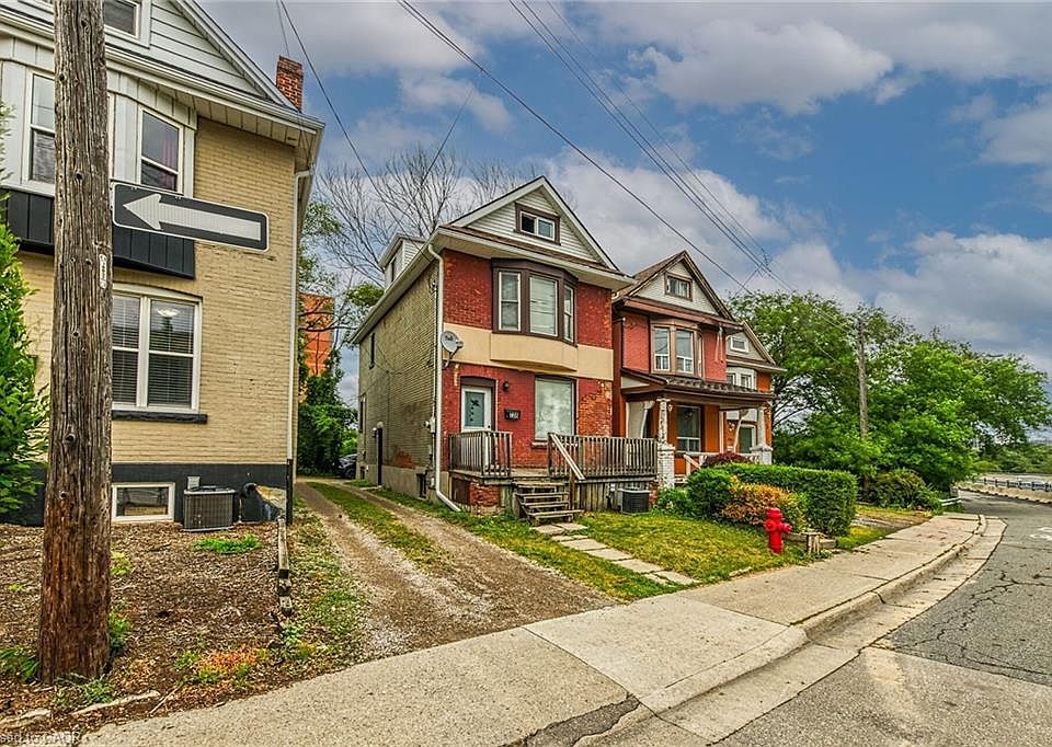 1st image of 738 King St W