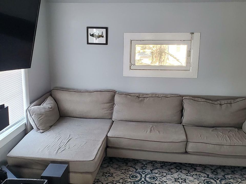 1st image of 644 Fairview Ave NE #2