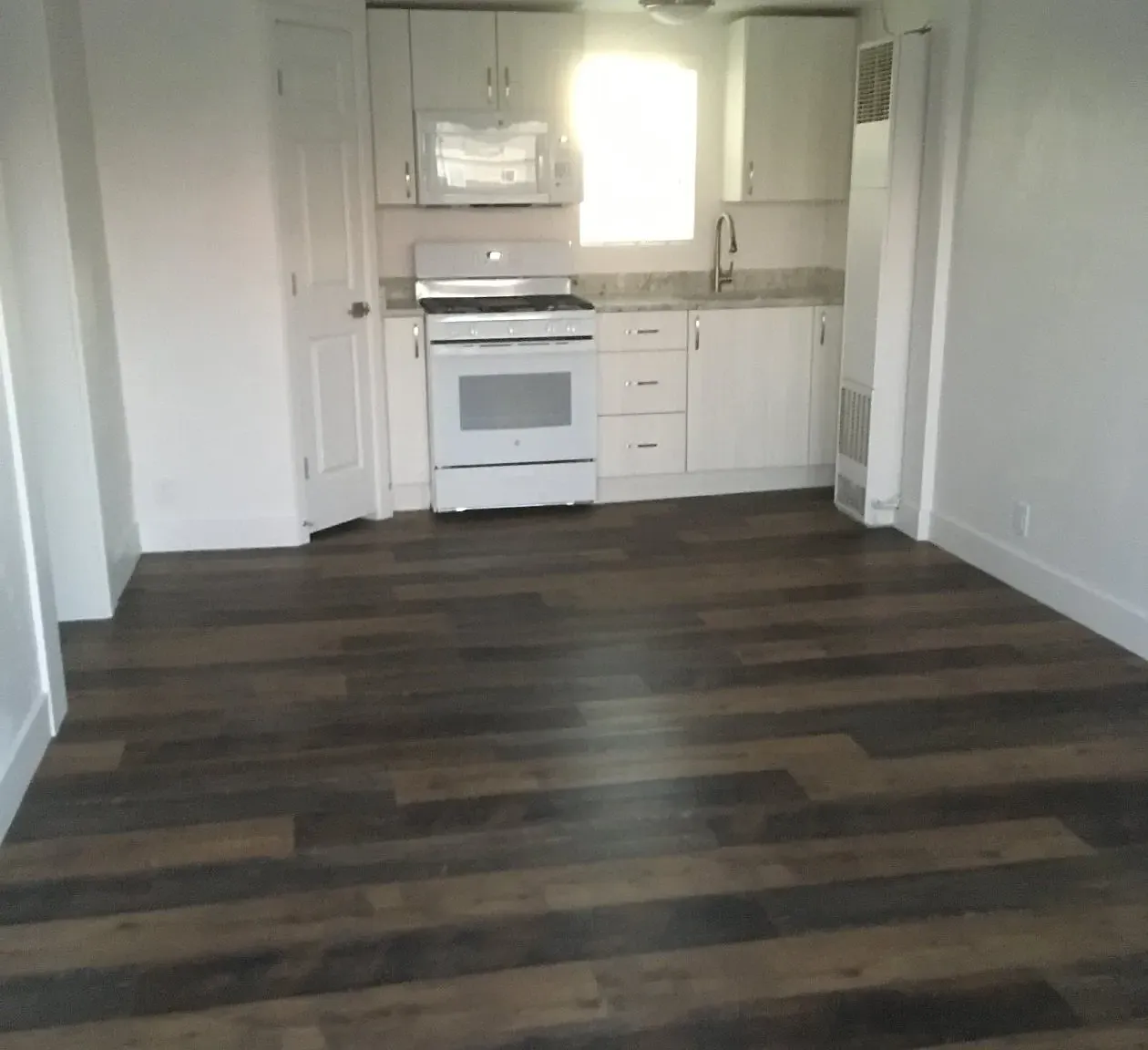 Evolve Apartments — Photo 2