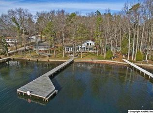 982 Skyline Shores Dr, Scottsboro, AL 35769
