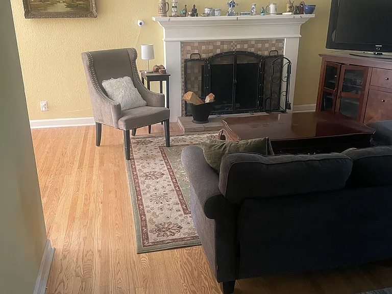 Sattler Dr — Photo 33