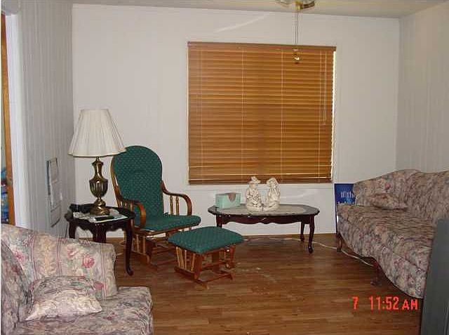 2nd image of 140 Cooper St