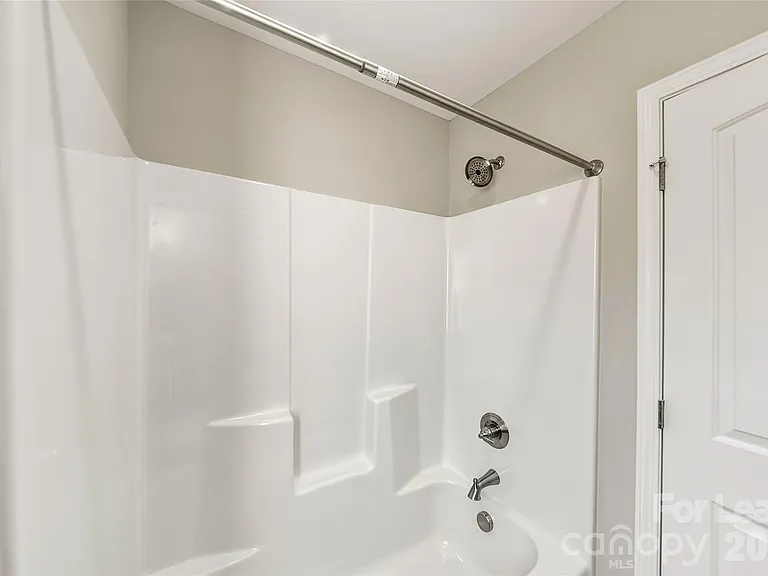 11507 Valley Oaks Ln — Photo 34