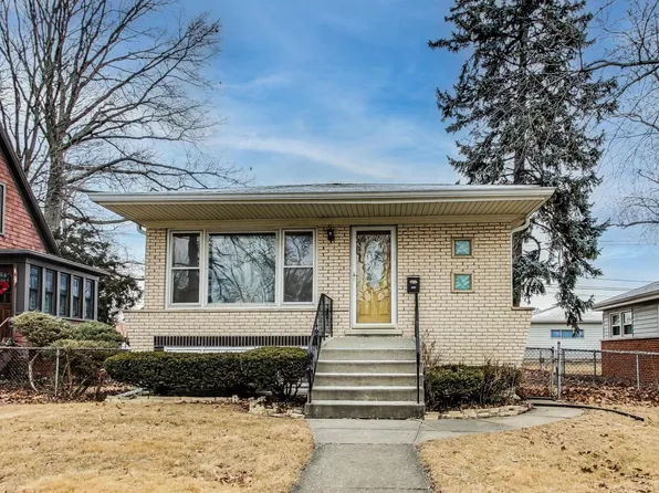 128 E Natoma Ave, Addison, IL 60101