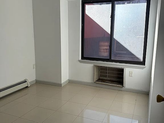 2nd image of 16310 89th Ave APT 3