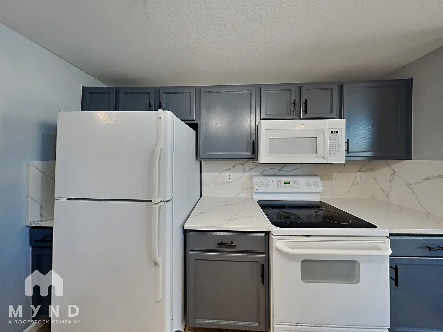 2 bed, 2.0 bath, 1232 sqft, $2,015 — Photo 3