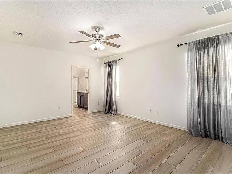 769 Forest Trace Cir — Photo 16