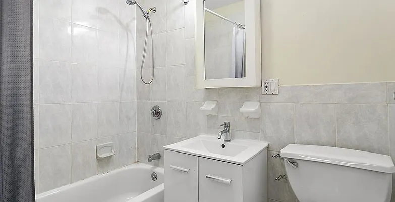 Rented by Evergreen Realty & Investments | media 12