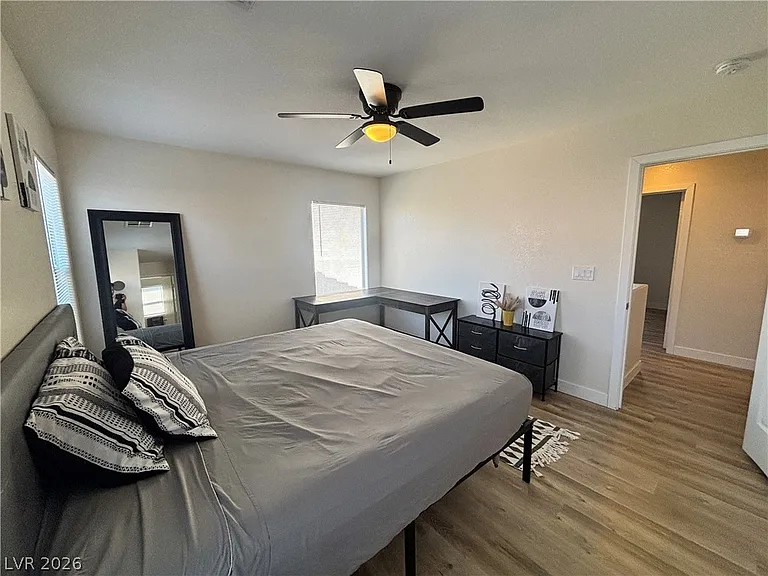 586 Brinkburn Point Ave — Photo 14