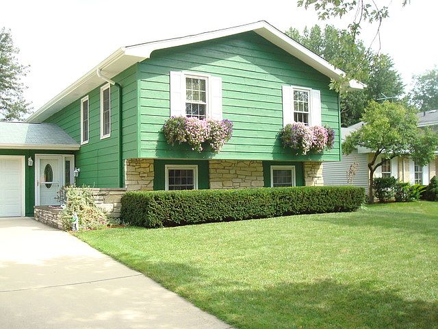 1st image of 164 Mayfield Dr