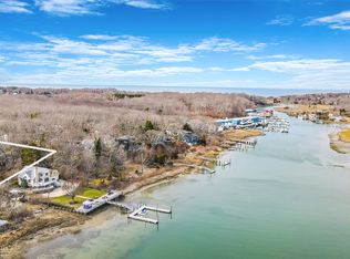 1745 Bayview Ave, Mattituck, NY 11952