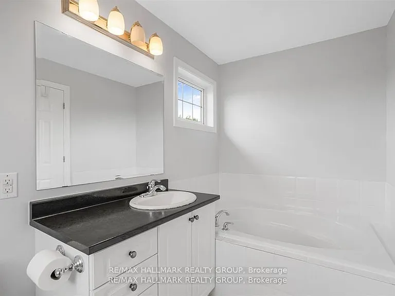 100 Lerta Way — Photo 12