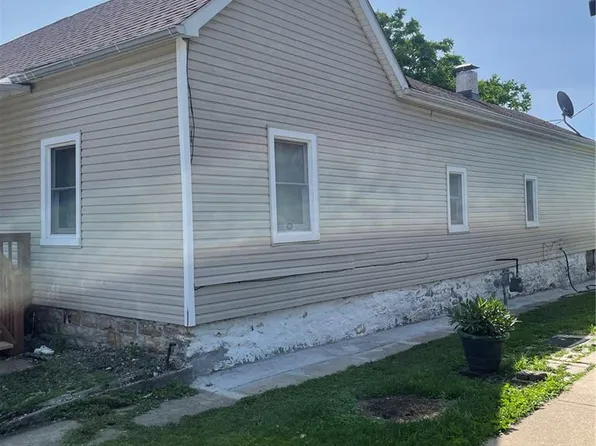 715 Lyon St, Hannibal, MO 63401