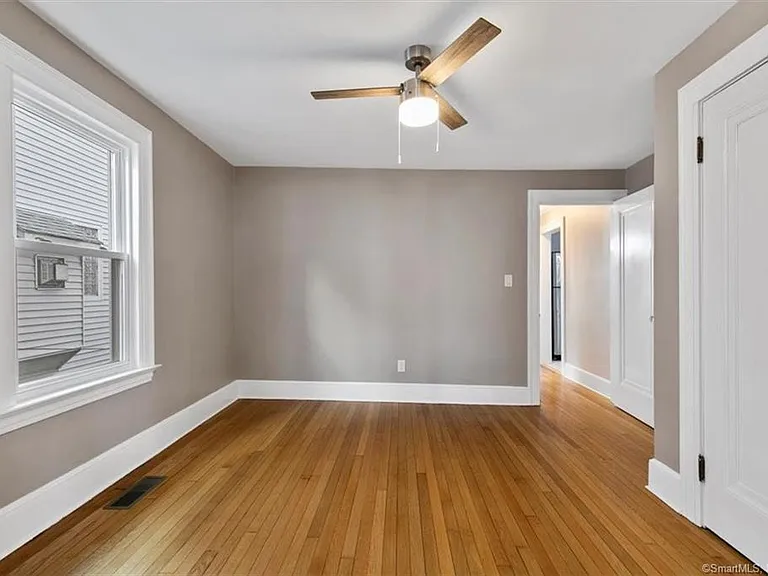 223 Townsend Ave #1 — Photo 18