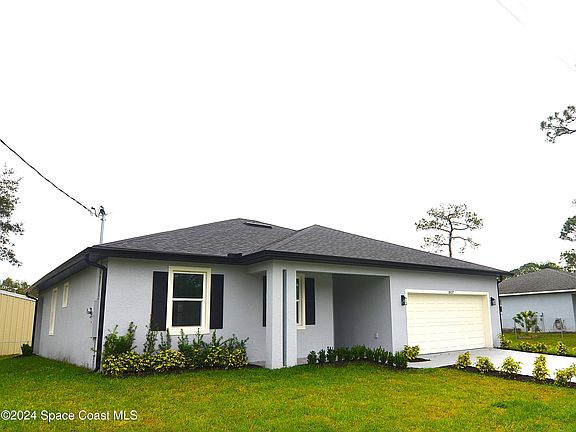 2nd image of 1837 Richardson Dr