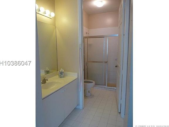4th image of 2295 NE 42nd Ave #2295