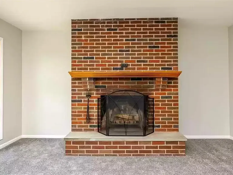 828 Pallas Dr — Photo 17