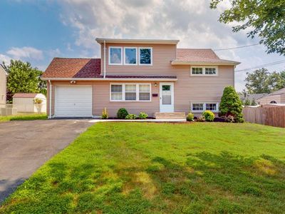 30 Hillsdale Rd, East Brunswick, NJ, 08816