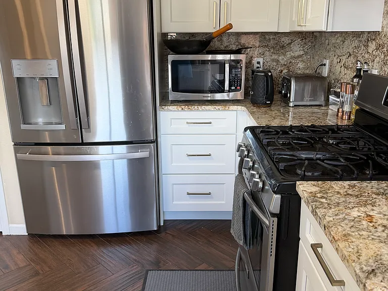 404 Summit Dr #A — Photo 4