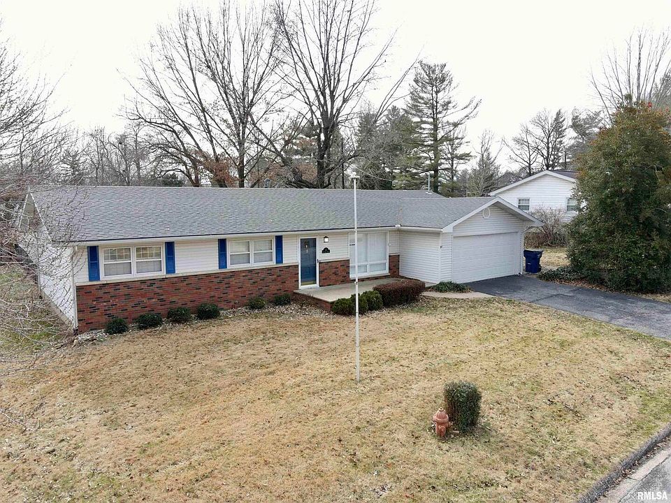 1st image of 42 Frankfort Dr